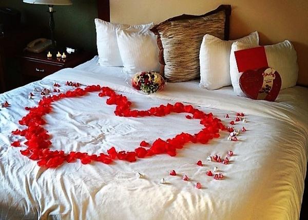 romantická posteľ